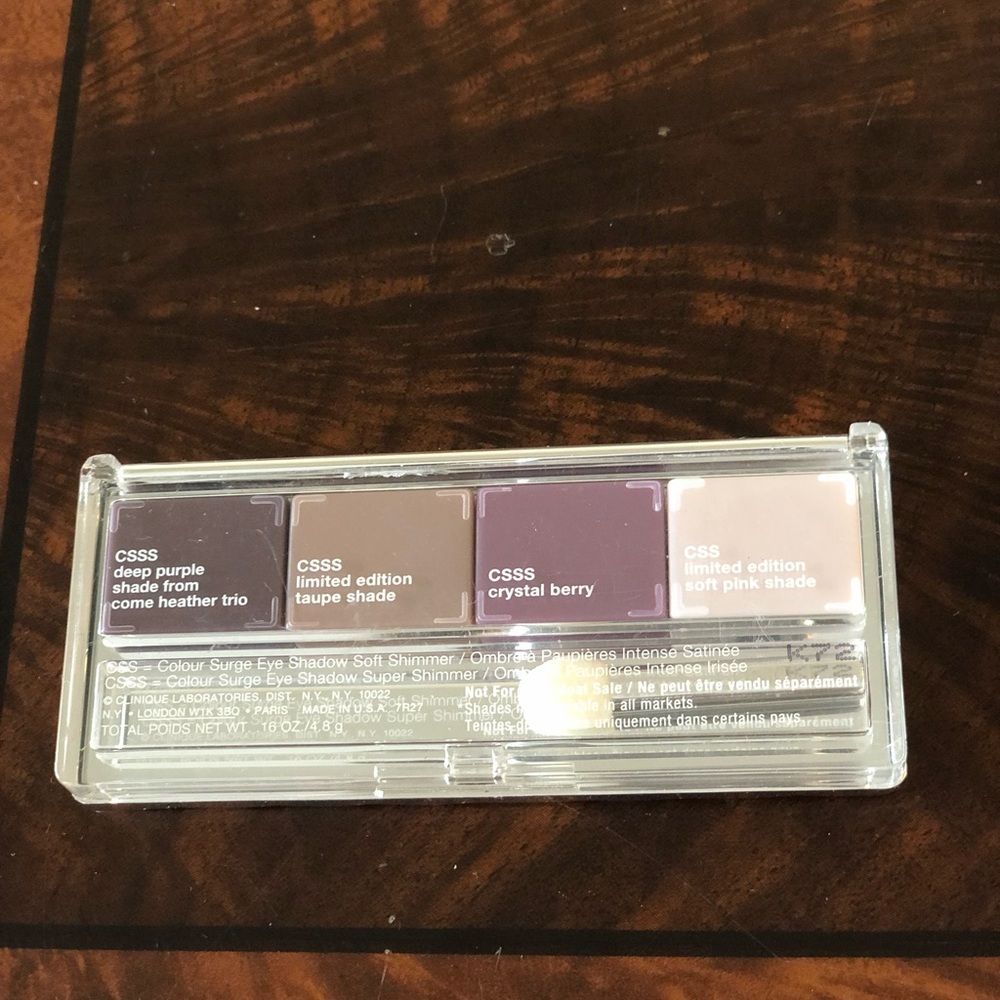 NEW CSSS = Colour Surge Eye Shadow Super Shimmer